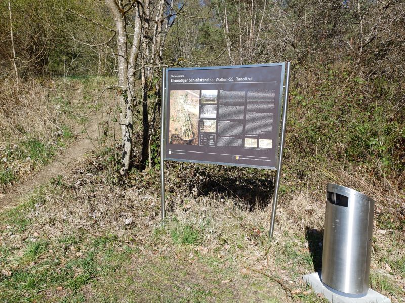 Infotafel   Gedenstätte Ehemaliger Schießstand   April 2026