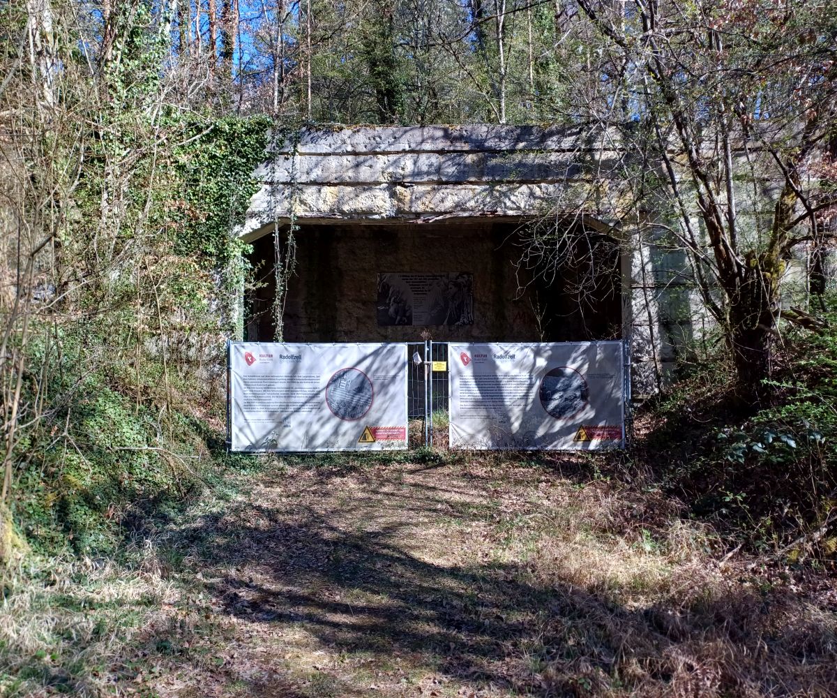 Textbanner Westliche Kurzbahn   April 2026